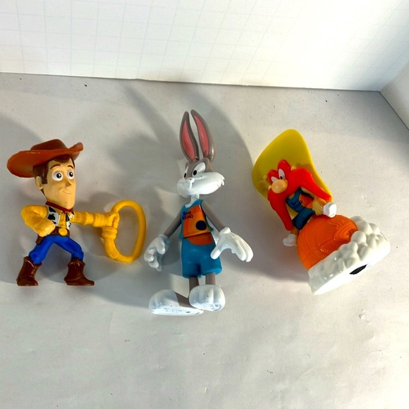 Cartoon character figurines. Woody, Bugs Bunny, Yosemite Sam - Picture 2 of 4